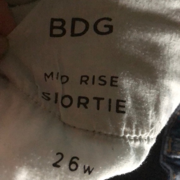 BDG Mid-Rise Shortie - Picture 2 of 3